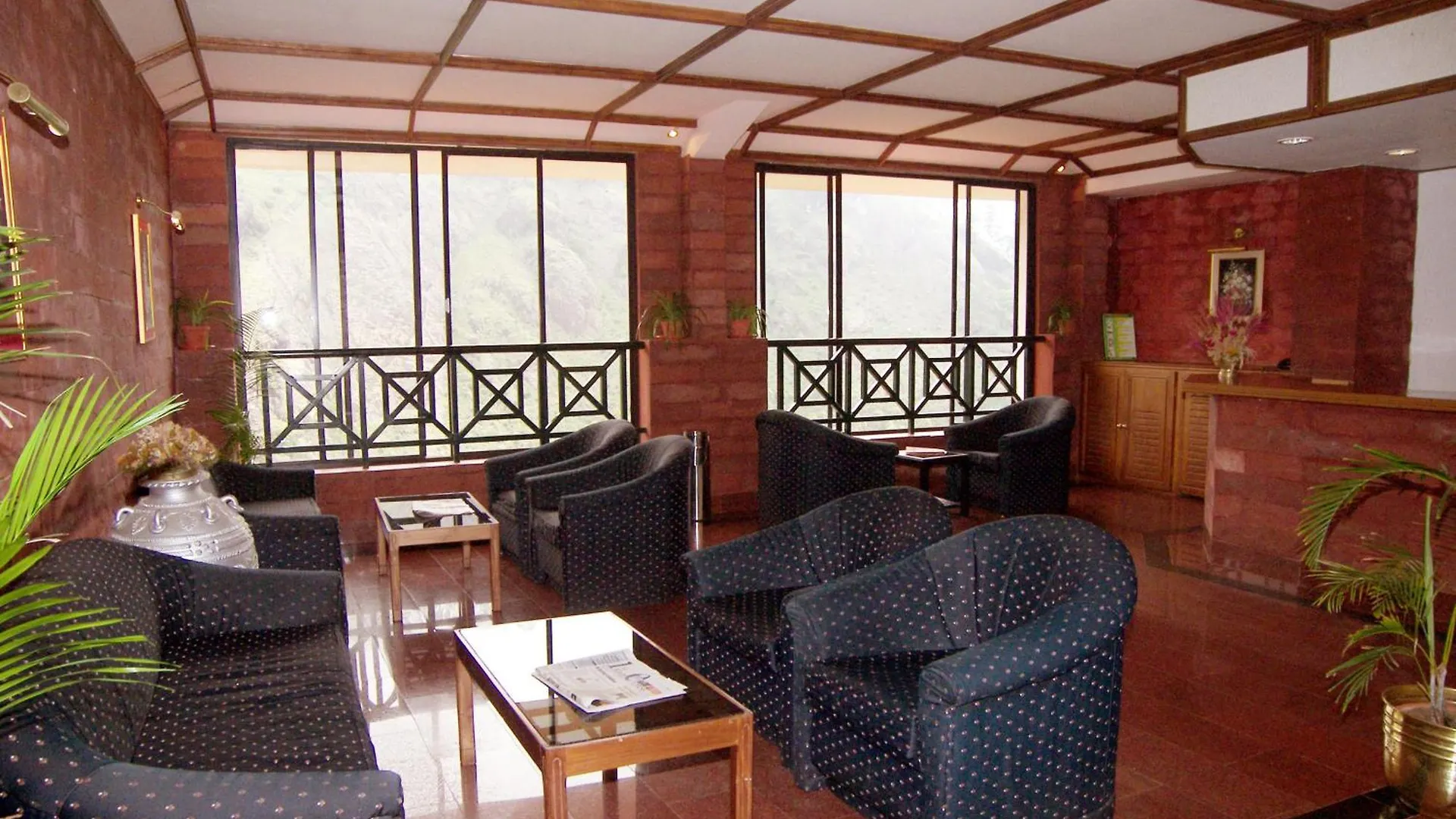 Abad Copper Castle Resort Munnar