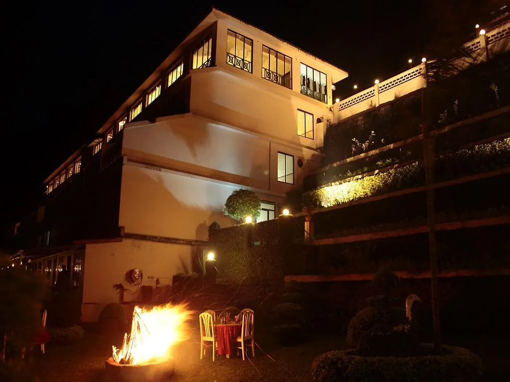 Abad Copper Castle Resort Munnar 4*,