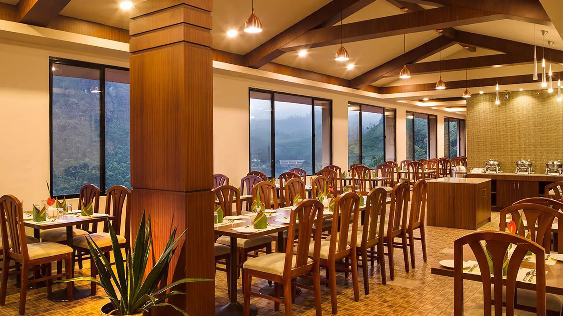 Abad Copper Castle Resort Munnar